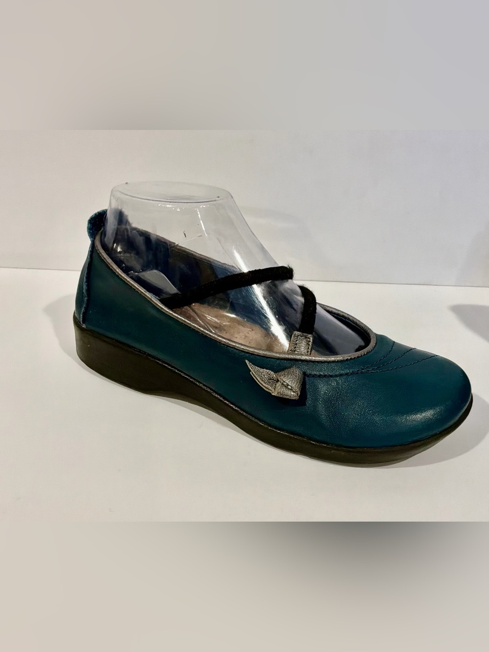 Arcopedico …Leather MaryJane shoes I